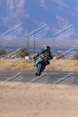 media/Dec-17-2023-CVMA (Sun) [[bf0c04832d]]/Race 2 Amateur Supersport Open/